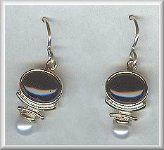 Sierra Vermeil White Pearl/Onyx Earrings